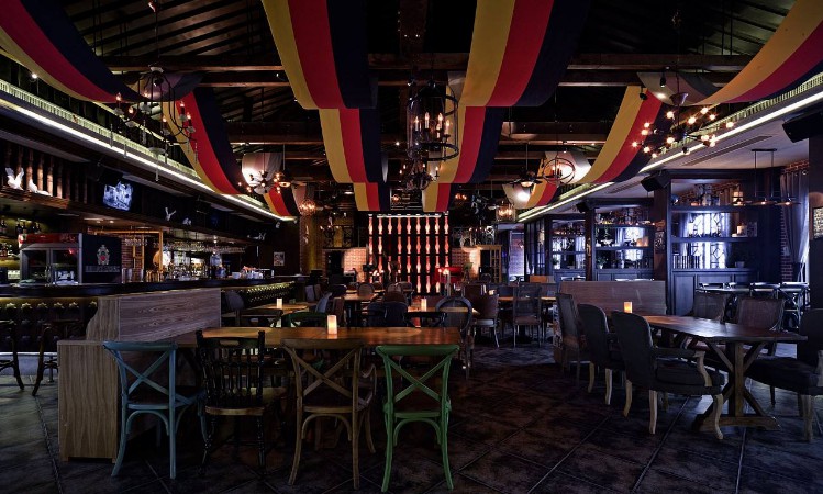 成都西餐廳店面裝修設計