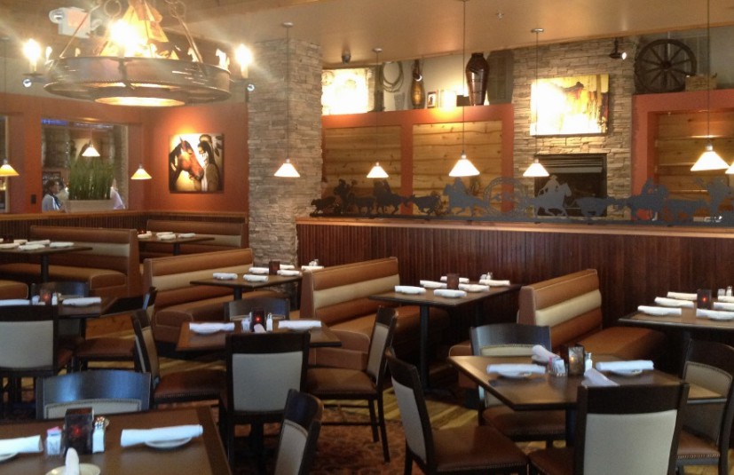 成都西式風格餐廳店面裝修設計