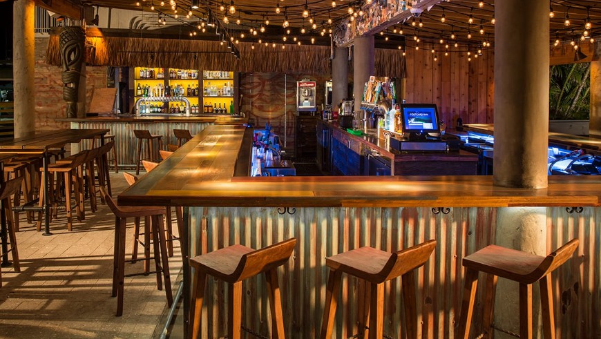 小型特色酒吧店面裝修設計