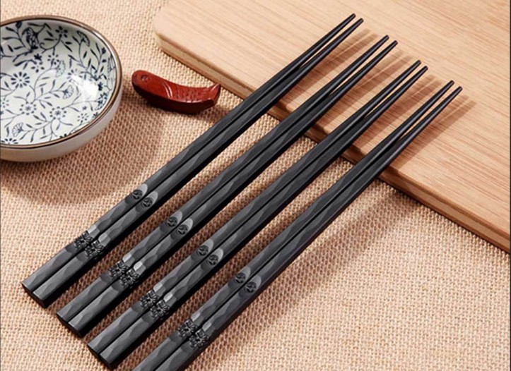 中式餐廳店面餐具設計