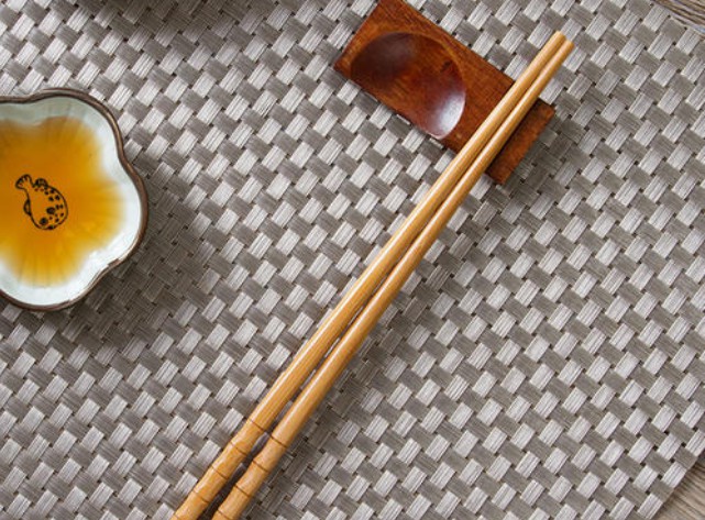 中式餐廳店面餐具設計